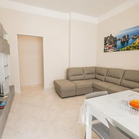 Apartman Un Girasole Sul Mare - &